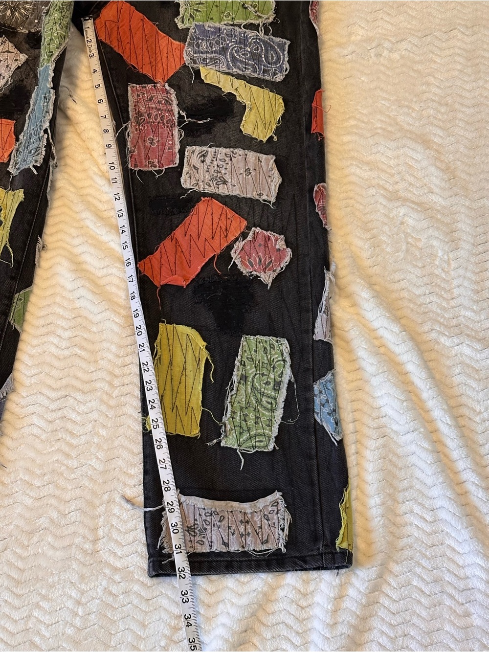 NWT mnml Bandana Patch Ultra Baggy Jeans Mens Size 31 Washed Black Distressed - Picture 6 of 10